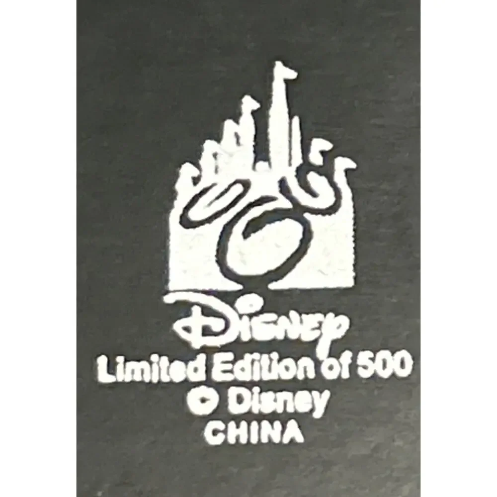 Walt Disney smoke pet